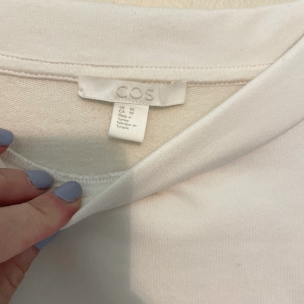 COS - White Cropped Crewneck Sweater - Picture 4 of 9